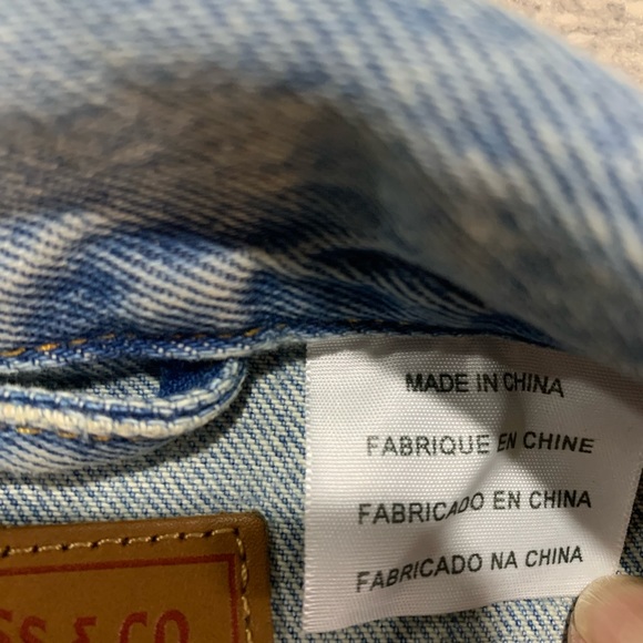 Levi's Jean Jacket - Picture 4 of 9